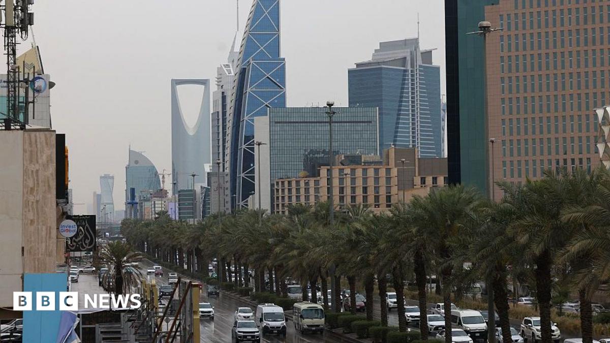 Vehciles drive along the King Fahad road, a principal transport arteries that links the city's southern and northern districts, in the Saudi capital Riyadh on March 3, 2026. The United States and Israel launched strikes against Iran on February 28, with the killing of Iran's supreme leader and the Islamic republic retaliated with barrages of missiles at Gulf states and Israel.