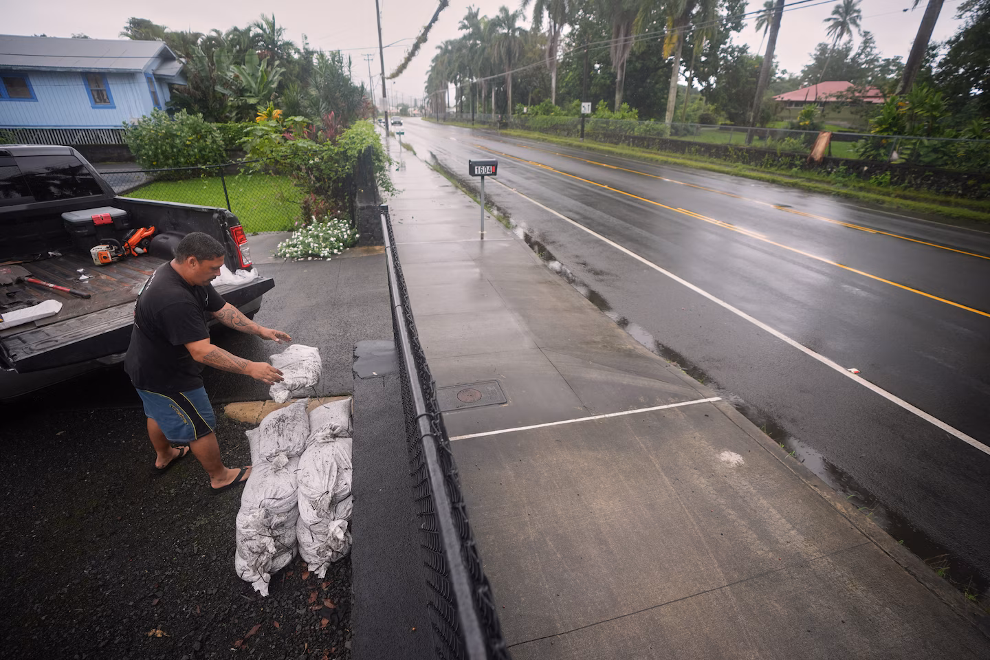 As Hurricane Nolo stalls near Hawaii’s Big Island, serious flooding likely