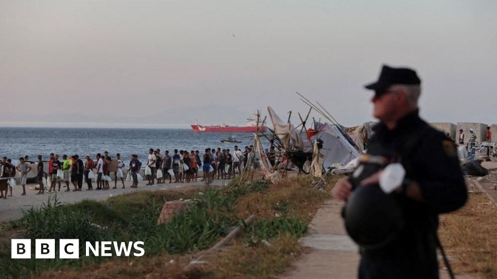Spanish intelligence warned of Ceuta mass crossing plans before surge - BBC