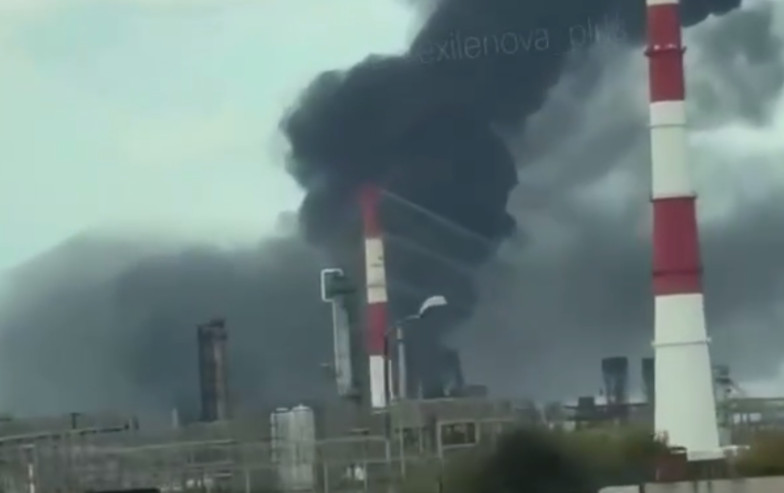 Russia’s Oil Sites Hit Again in Overnight Ukrainian Drone Attack