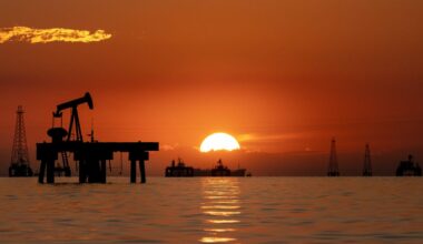 Oil Price Passes $100 Per Barrel As US-Iran Fighting Resumes
