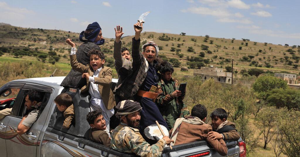 People fleeing Iran-backed rebels' advance in Yemen describe a 'hysterical panic' | News