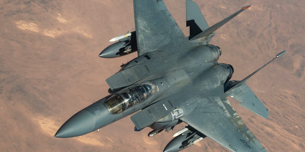 US Airman Recounts Days Behind Enemy Lines in Iran After Shootdown