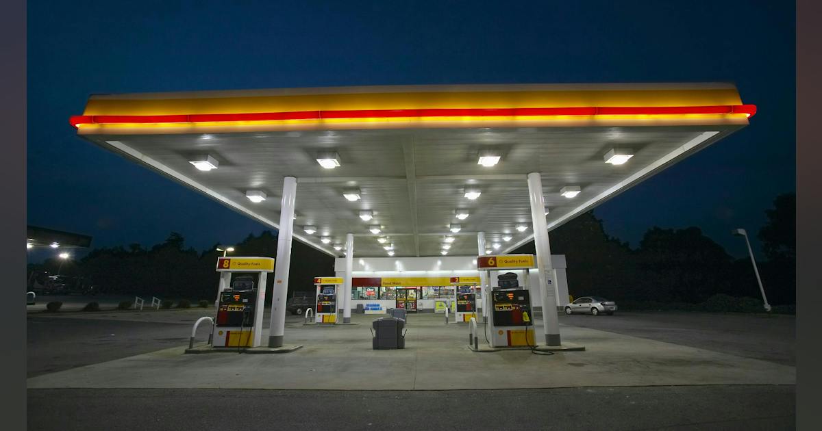 U.S. diesel prices fall to $6.38 but Iran oil volatility rages on