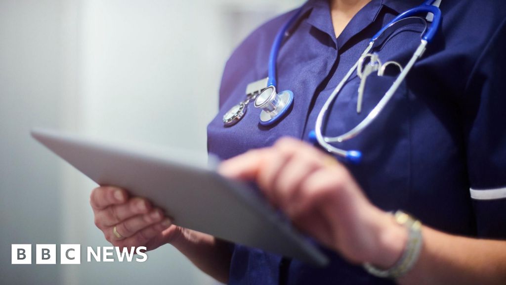 NHS to suspend staff suspected of snooping on patient records - BBC
