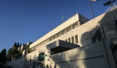 Israel tells British consulate in East Jerusalem to close, sources say