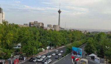 Iranians stock up on food and medicine as fears of new US fighting grow | US-Israel war on Iran News
