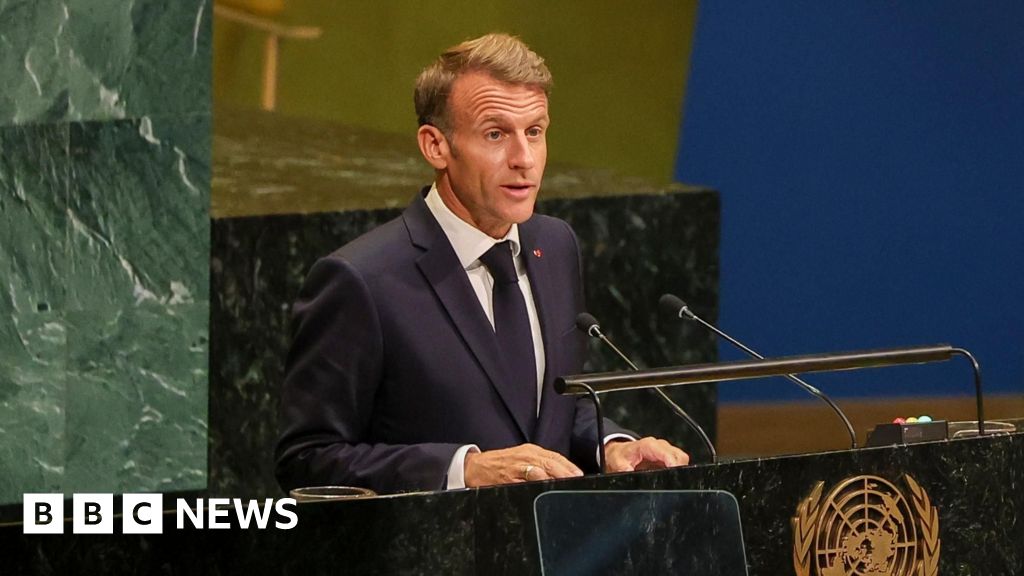 Netanyahu calls Macron's remarks on West Bank in UN speech 'grotesque' - BBC