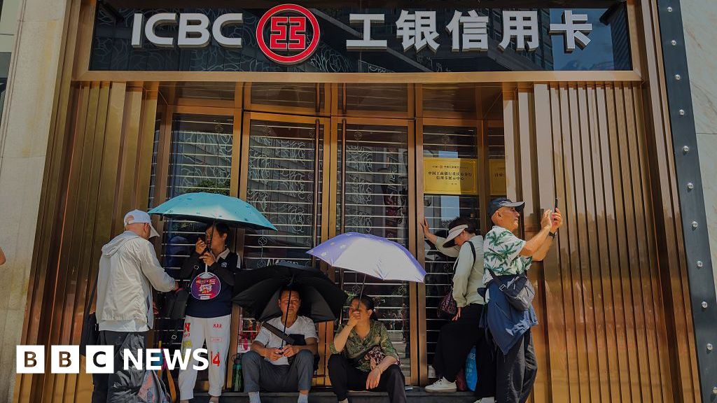 China to pump $54bn into state banks and insurers to boost economy - BBC
