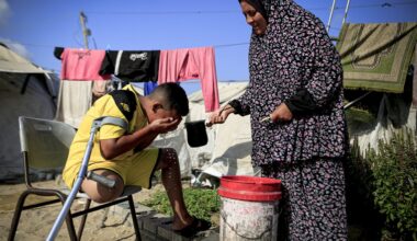 Israel kills 2 in Gaza in fresh ceasefire violations