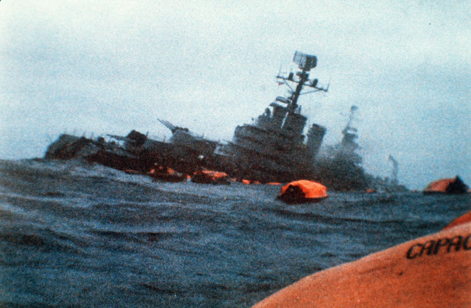 File photo: the Argentine cruiser General Belgrano sinks in the South Atlantic Ocean, torpedoed by the British Royal Navy, May 1, 1982.
