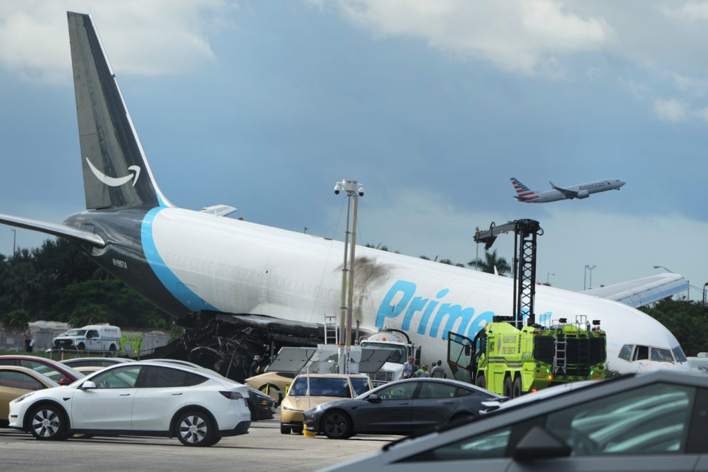 WATCH: NTSB holds initial briefing on Amazon Air crash at Miami International Airport