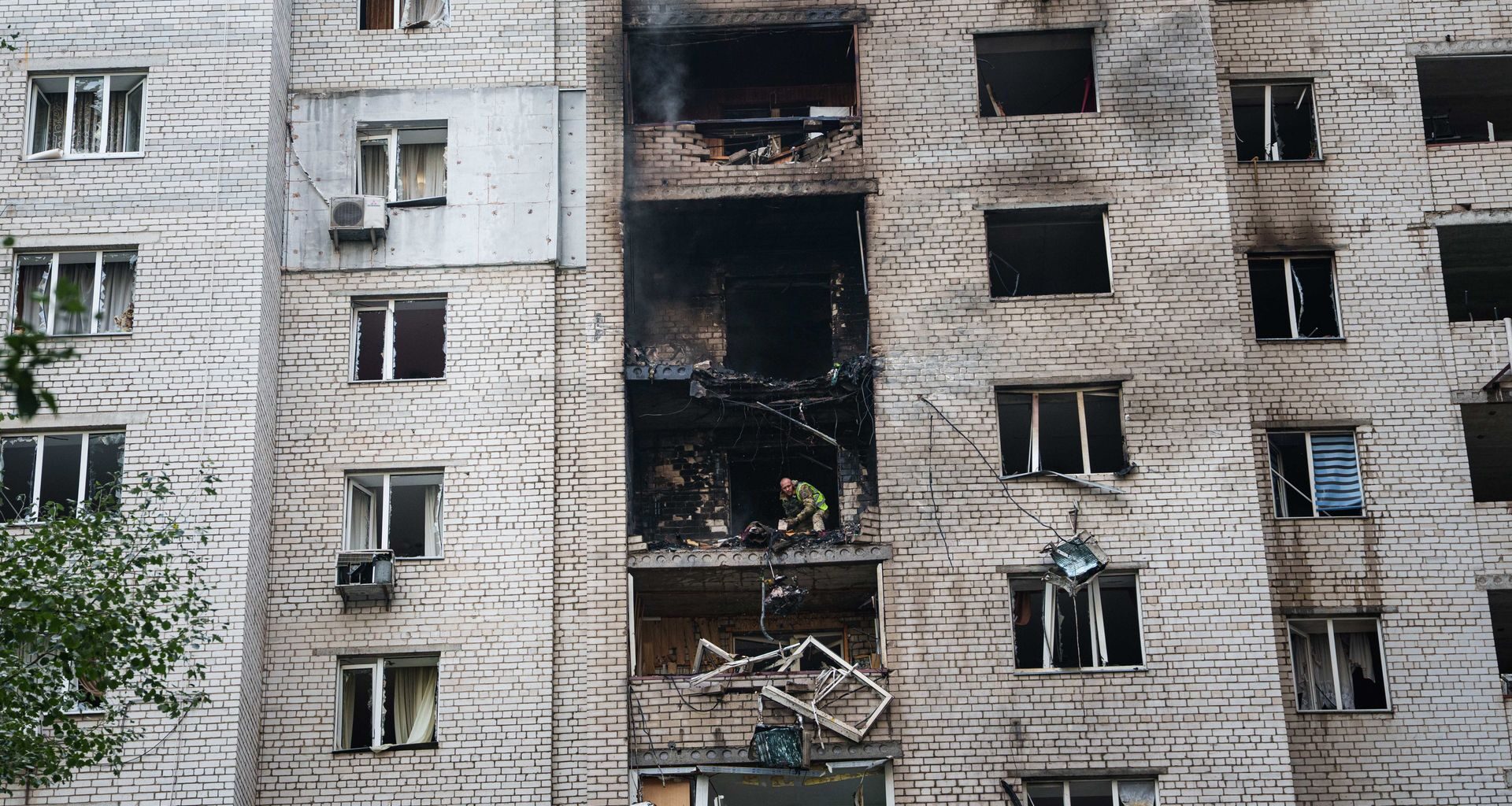 Russian attacks on Kyiv kill 7, including 14-year-old boy, injure 57 as drone strikes continue into daytime
