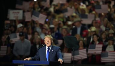 Donald Trump's Canada bashing echoed at 'Trump-a-Palooza'
