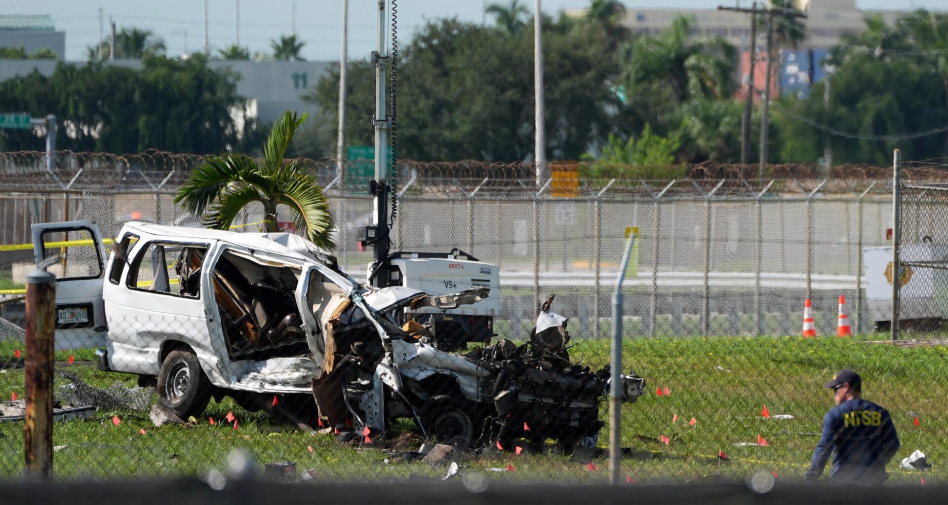 Cargo jet tried to abort unsteady landing before Miami crash that killed 5, flight data indicates – Sun Sentinel