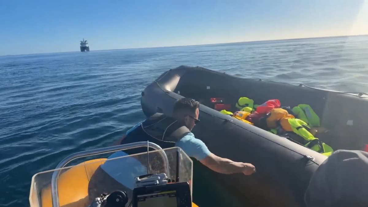 Anti-migrant activist Danny Tommo films himself slashing dinghy in the Channel - London Evening Standard