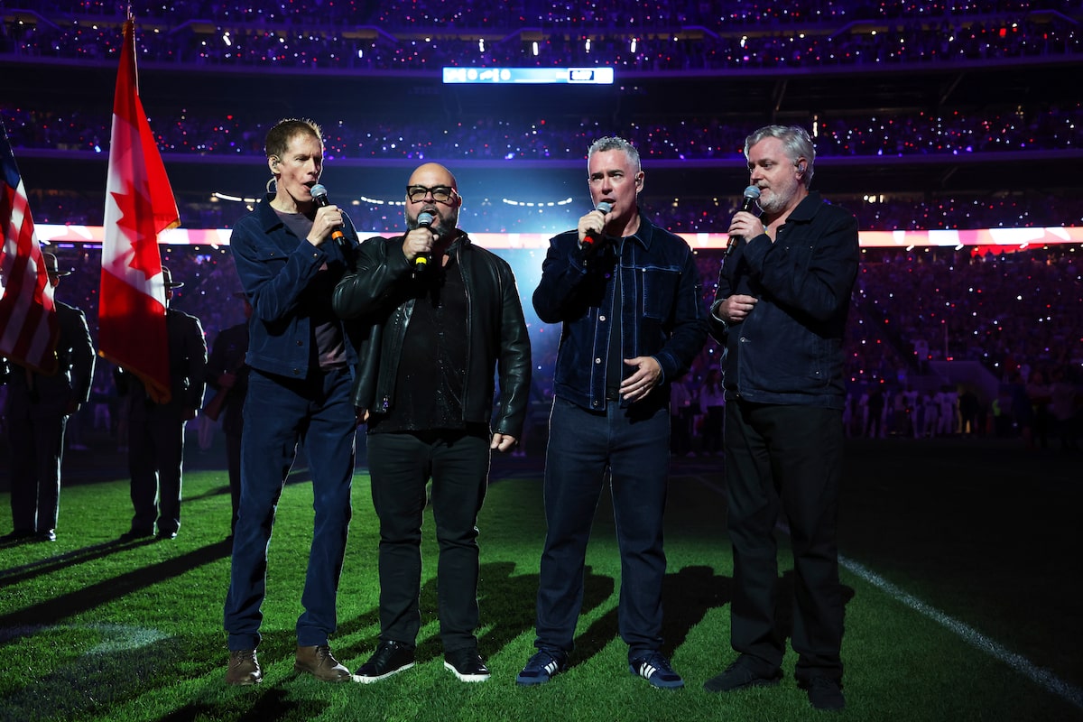 Buffalo Bills lean into their Canadian audience with Barenaked Ladies’ performance of O Canada