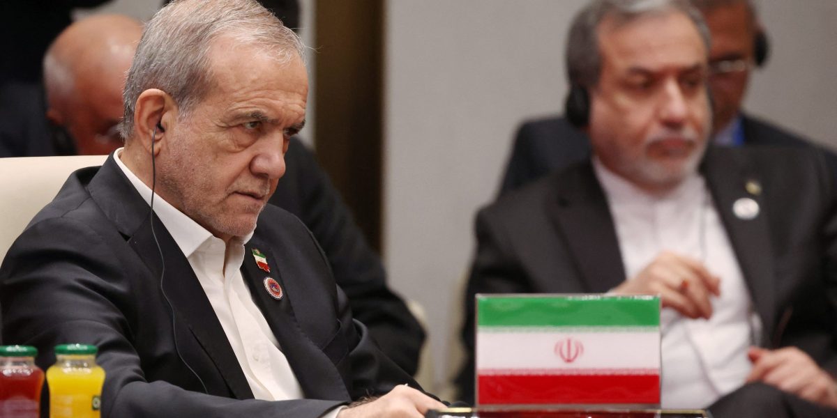 Iran says it's ready to return to its ceasefire with the US—hours after the two exchanged fire again