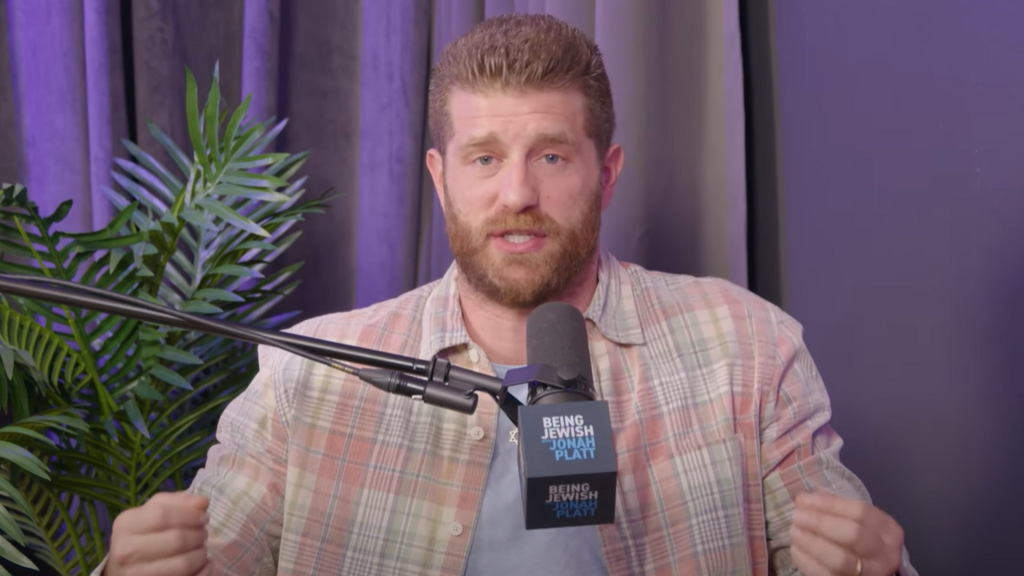 Jonah Platt (Photo: Screenshot from the podcast Being Jewish with Jonah Platt) ג'ונה פלאט