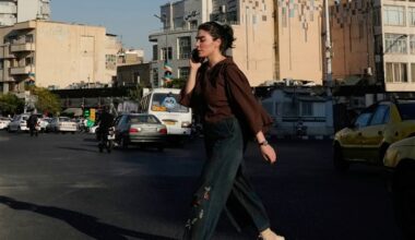 Iran hesitates to clamp down on defiance of headscarf rules