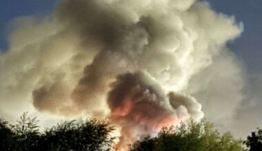 Breaking news: Explosions and fireball at Colthrop Business Park in Thatcham