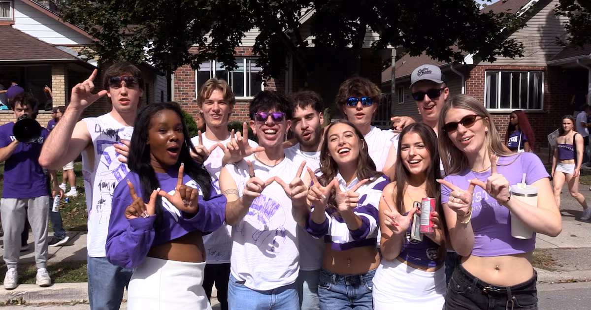 Thousands of students party under watchful eye of police; Western beats McMaster during homecoming weekend - ctvnews.ca
