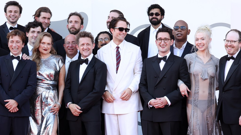 Robert Pattinson Starrer ‘Primetime’ Lands 9-Minute Ovation At Venice
