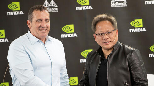 Nvidia CEO Jensen Huang (right) and Mellanox Founder Eyal Waldman (Gil Nechushtan) מימין מנכ"ל אנבידיה ג'נסן הואנג ומנכ"ל מלאנוקס איל וולדמן