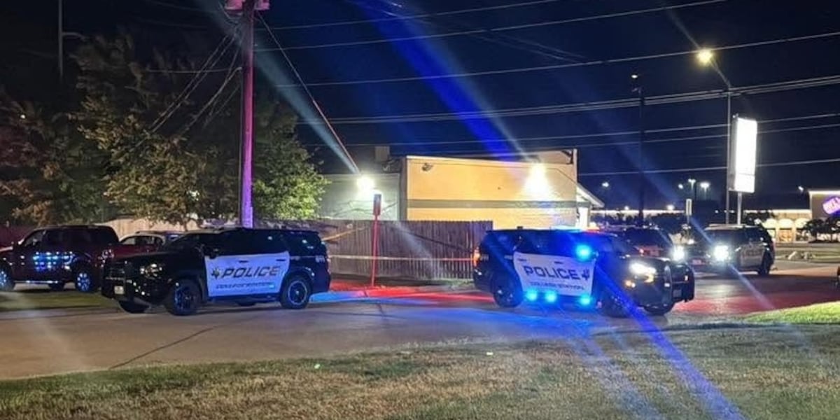 College Station police investigating early morning shooting at apartment complex