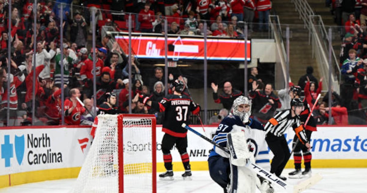 Hurricanes, Sabres and Mammoth among suitors for Connor Hellebuyck, Panthers out of running