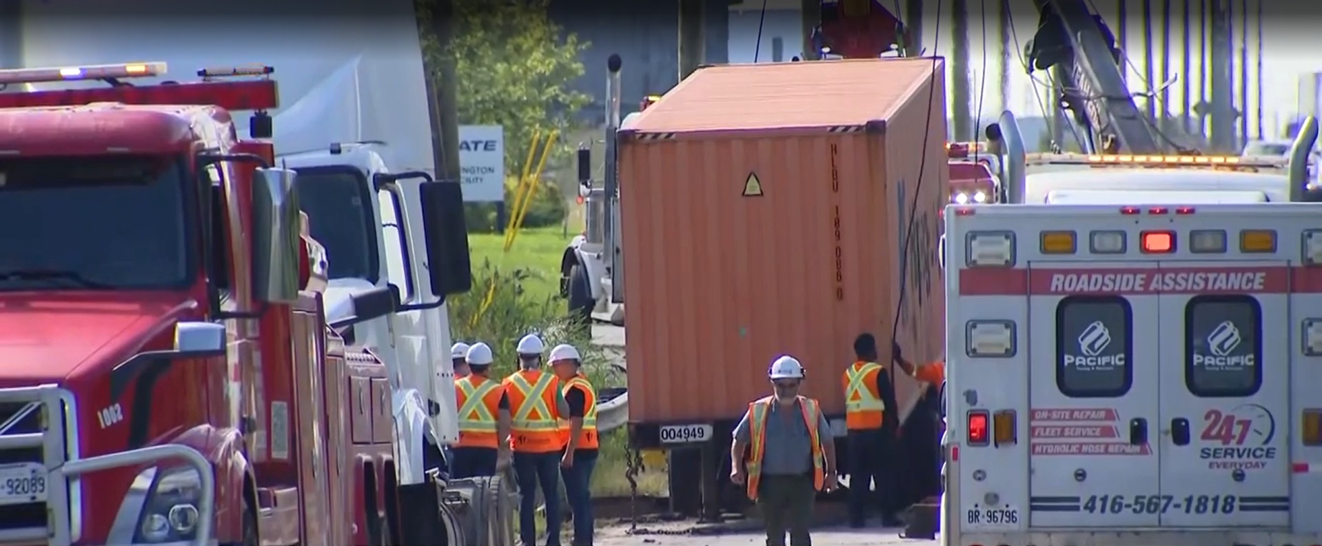Massive sinkhole opens in Vaughan after Wednesday's storm