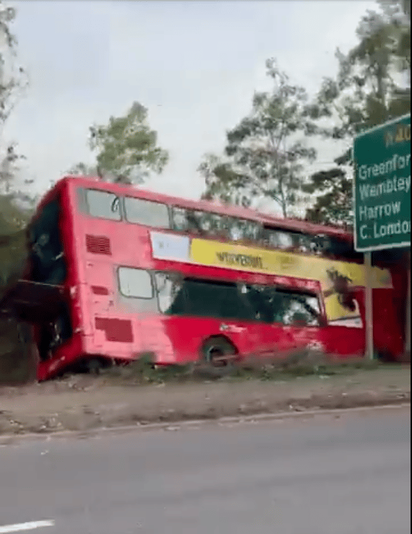 Double-decker bus crashes in west London causing serious congestion - live - London Evening Standard