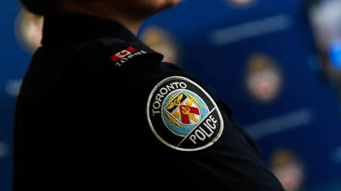 Man wanted after 4 people allegedly assaulted aboard TTC bus