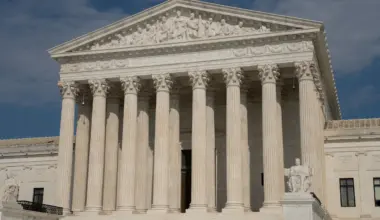 Supreme Court blocks sweeping mail ballot restrictions for midterm elections