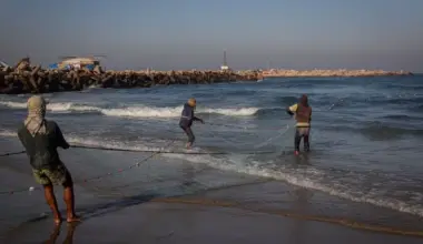 Israeli forces target Gaza fishermen amid devastating restrictions