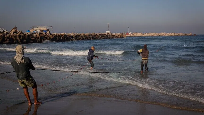 Israeli forces target Gaza fishermen amid devastating restrictions
