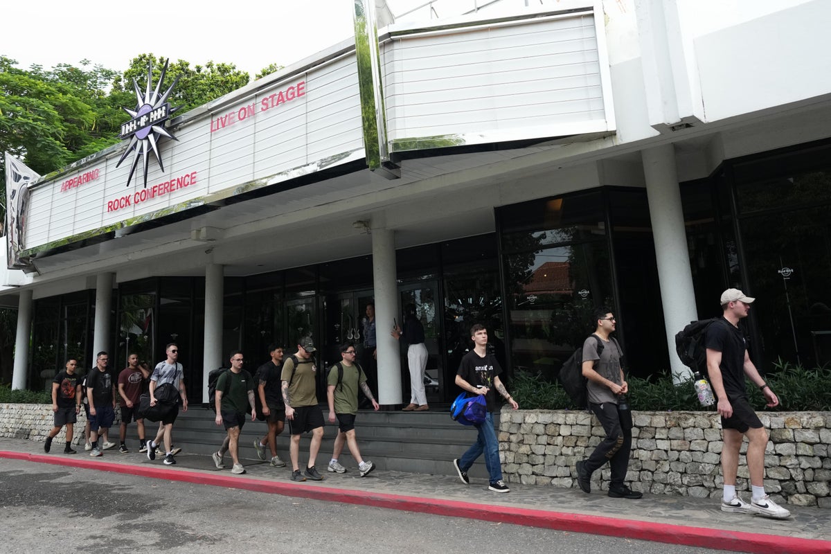 5,000 US sailors arrive in Thailand for first real break after 286 days at sea - The Independent