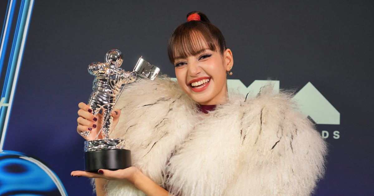 Madonna opens starry 2026 MTV VMAs, LISA wins first award: What to know about the show - ctvnews.ca
