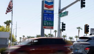 Rising gas prices frustrate voters. Trump says it’s an ‘inexpensive price to pay’ for the Iran war – Sun Sentinel