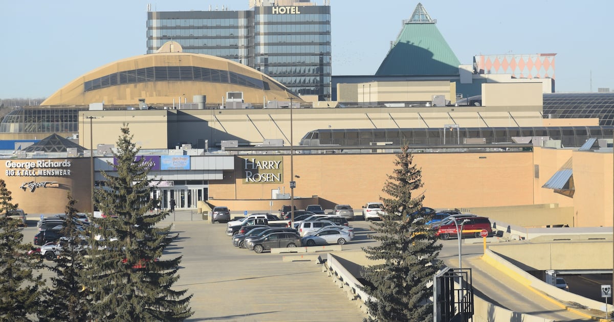 U.S. official says Canada would need West Edmonton Mall submarines in war - CTV News