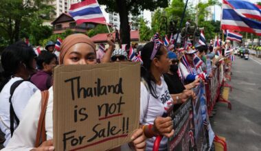 Hundreds rally at Israeli embassy in Bangkok to demand foreigners respect Thai laws :: WRAL.com