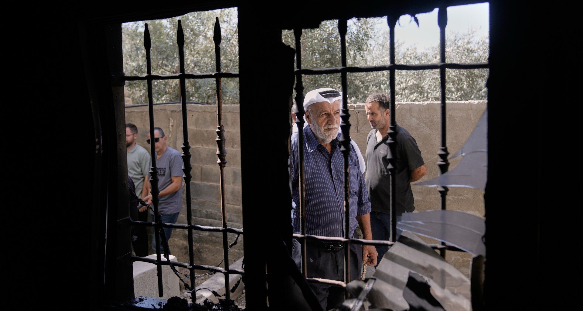 Palestinians in fear as Israeli forces mount pogroms on West Bank mosques | Human Rights News