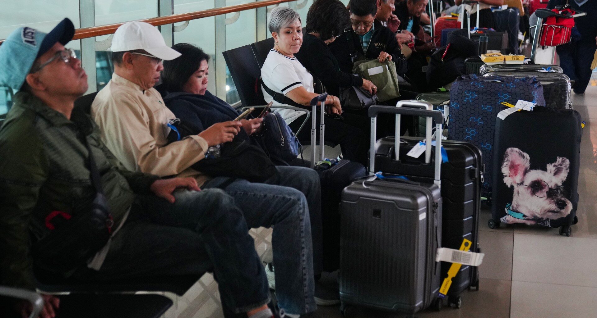 Anak Krakatau eruption halts flights at Indonesia’s main airport | Aviation News