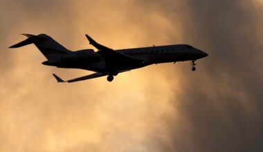 Trump threatens to block Canada’s Bombardier sales unless planes made in US | Donald Trump News
