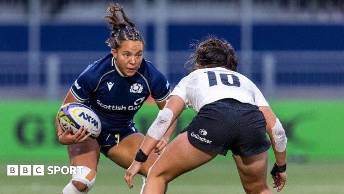 Evie Gallagher scores a try for Scotland against New Zealand