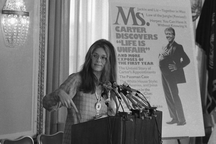 1977: Steinem at a news conference at the National Press Club in Washington, D.C.