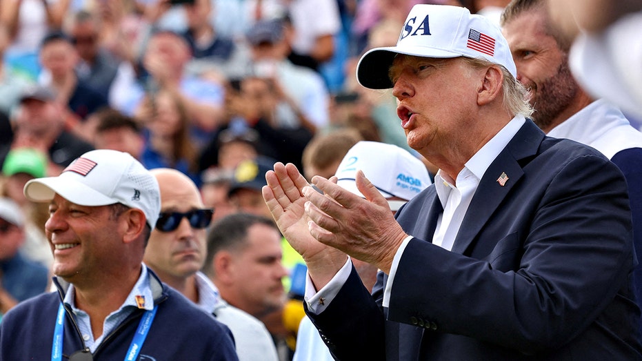 Donald Trump clapping