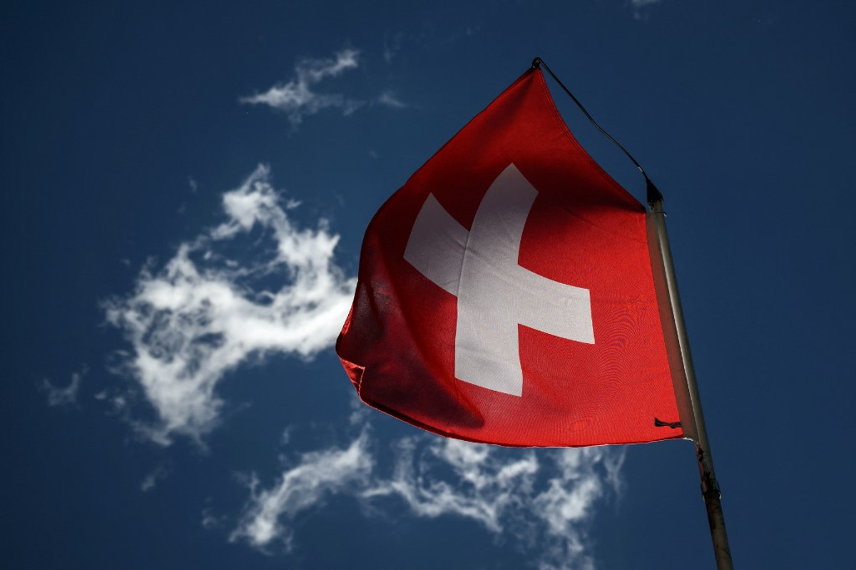 Switzerland to Vote on Neutrality as Russia Sanctions Hang in Balance