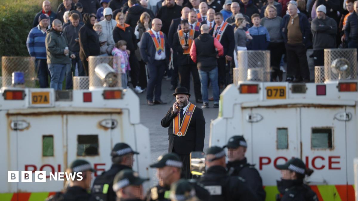 Orange Order: No sign of resolution after contentious Drumcree parade blocked