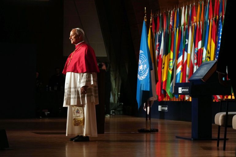 epa13262880 Pope Leo XIV visits the UNESCO headquarters in Paris, France, 25 September 2026, on the first day of his apostolic journey to France. Pope Leo XIV is on a visit to France from 25 to 28 September. EPA/GREGORIO BORGIA / POOL